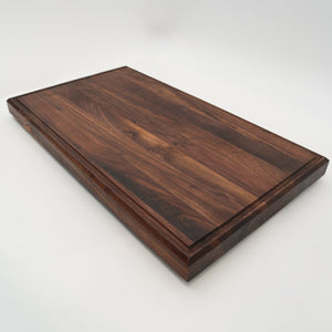BABOSSA | Nussbaum Schneidebrett XL | Naturkante | Saftrille | 70x40x6 cm - BABOSSABABOSSA | Nussbaum Schneidebrett XL | Naturkante | Saftrille | 70x40x6 cmHolzbrettBABOSSABABOSSA